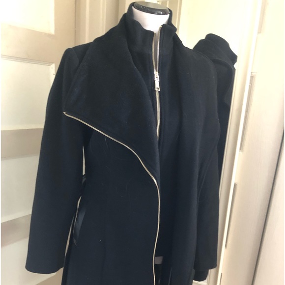 Vince Camuto coat - Picture 2 of 13